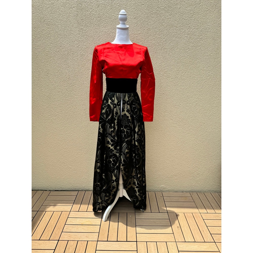 Escada by Margaretha Ley Red Silk & Black Gold Jaquard Open Front Dress Gown